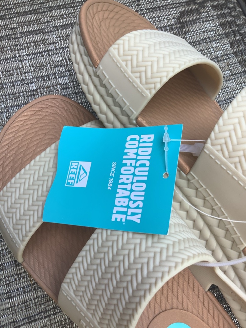 NWT REEF Ridiculously Comfortable Water Vista Friendly Sandals Platform Velcro 8 - Picture 4 of 8